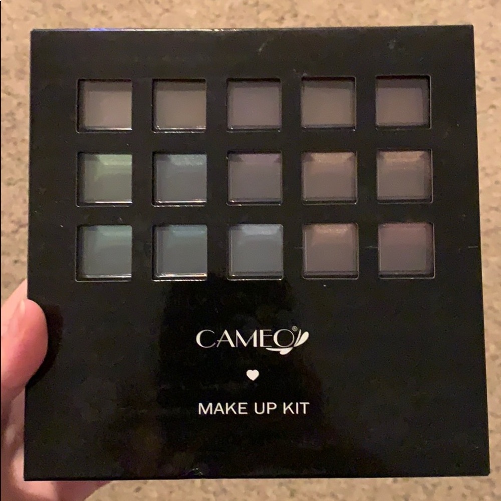 Cameo Makeup Kit NWT